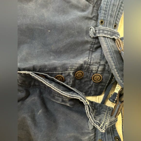 Abercrombie & Fitch Blue Cargo Shorts - Picture 2 of 11